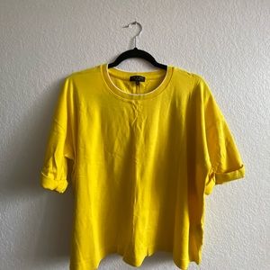 Yellow tshirt